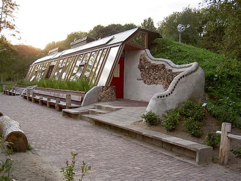 Earthships in Australia | Architecture Republic