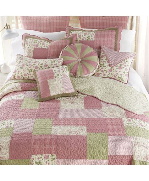 American Heritage Textiles Bashful Rose 3 Piece Cotton Quilt Set King