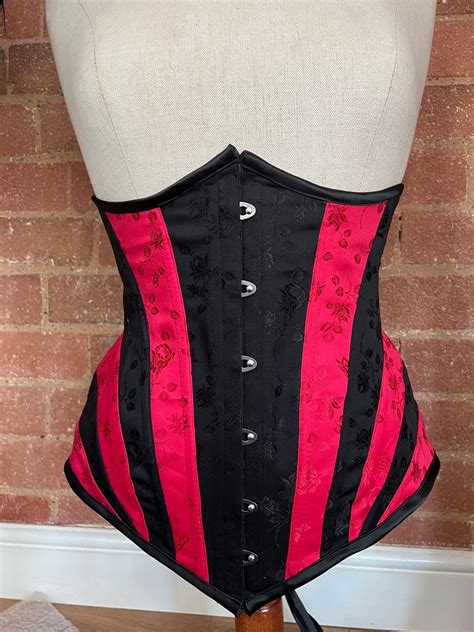 28 Red And Black Rosebud Coutil Underbust Corset Etsy