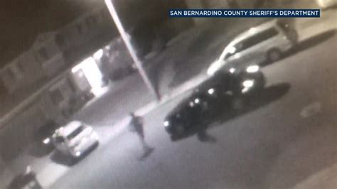 Robbery Suspect Sought After Attacking Woman Young Girl With Machete In Victorville Abc7 Los