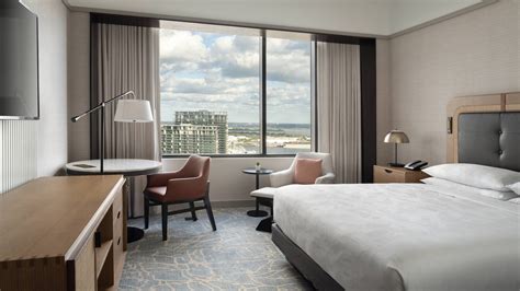 Luxury Hotel in Tampa | JW Marriott Tampa Water Street