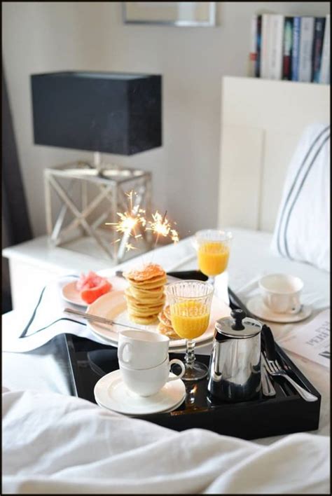 18 Delightful Breakfasts on Trays to Make You Feel Like a Duchess | The ...