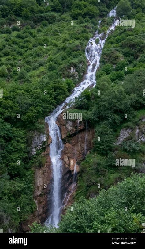 Cantabrian mountains hi-res stock photography and images - Alamy