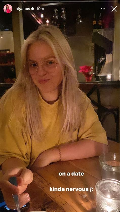 Pin By Julia On Women Renee Blonde Wife Woman Crush Everyday