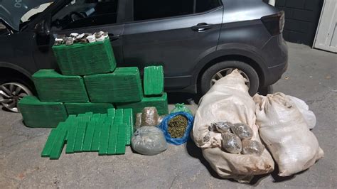 Casal Preso E Adolescente Apreendido Ap S Pol Cia Achar Maconha