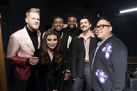 Foto Zu Pentatonix Around The World For The Holidays Bild 3 Auf 6