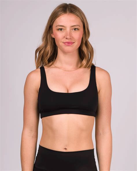 Simple Sports Bra In 2024