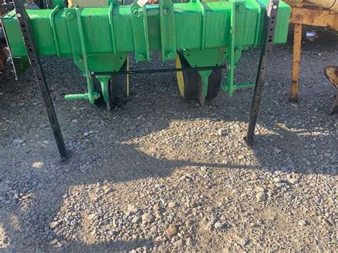 John Deere 2 Row Food Plot Planter Hydraulic Driven Schmid Auction