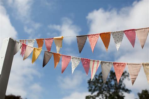 The Treasure Hunt: DIY Bunting Flags