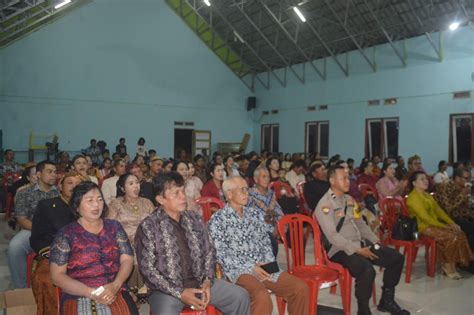 Dalam Rangka Bersih Desa Desa Bhuana Jaya Adakan Doa Bersama Desa