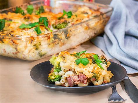 Pastagratäng med broccoli och salsiccia Köket se