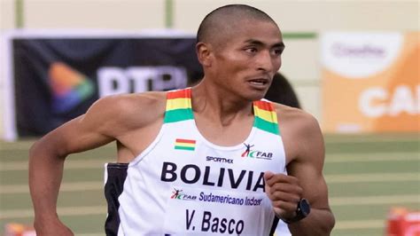 Vidal Basco rompe récord nacional y logra medalla de plata en maratón