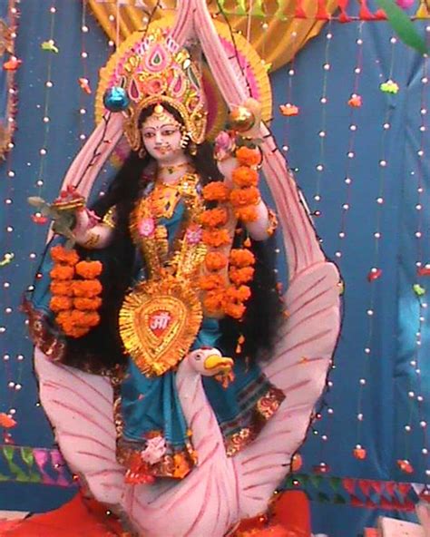 Basant Panchami 2023 বসন্ত পঞ্চমীতে এই ৬টি জিনিস কিনে আনুন জীবনে মা