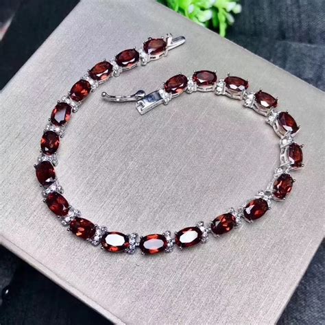 Natural Red Garnet Gem Fashion Round Bracelet Natural Gemstone Bracelet