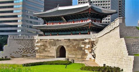 Seoul: Royal Palace and Folk Village Tour with Lunch | GetYourGuide