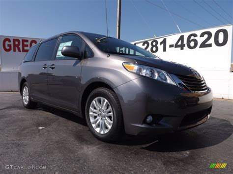 Predawn Gray Mica Toyota Sienna Xle Photo Gtcarlot