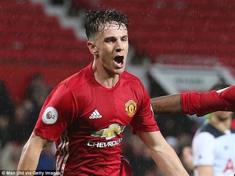 Who Is Josh Harrop Manchester United Youngster Scores Daily Mail Online