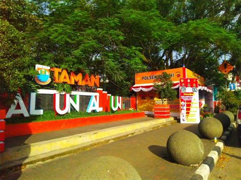 Menguak Sejarah Perjuangan Dibalik Keindahan Alun Alun Cimahi