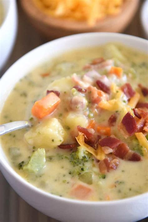 Loaded Broccoli Cheese Bacon Soup