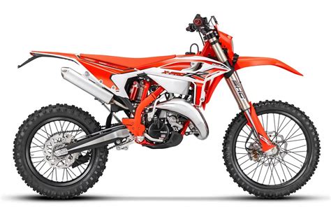 Nuova Gamma Enduro Beta Rr X Pro 2t E 4t 2025 Prezzo Scheda Tecnica