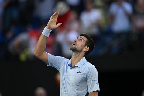 Open De Australia Djokovic Sufre Como Nunca En Melbourne Open De Australia 2024