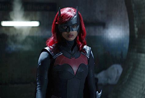 ‘Batwoman’ Season 2 Episode 1 Recap: Kate Kane MIA, Ryan’s [Spoiler] | TVLine