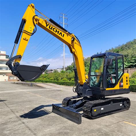 Yc Yuchai Chinese Factory Price Cabin Mini Bagger Excavator For Rock