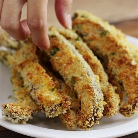 Baked Portobello Mushroom Fries With Garlic Dipping Sauce Video