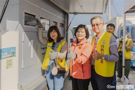 台數科、鑫傳國際不忘初心 號召200人雲林淨灘清出1095公斤海廢 鑫傳國際多媒體科技股份有限公司