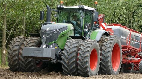 Fendt 1050 Vario Seeding W Horsch Focus 6TD Seeder Working In Hard