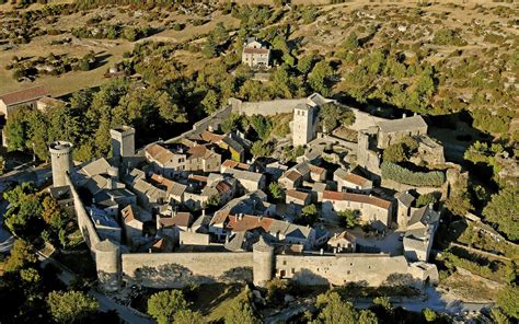 La Couvertoirade sur le Larzac Aveyron Eric Teissèdre Paisagem