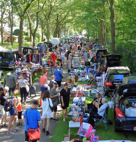 Impressie Vlooienmarkt Juli Bakkeveen Nl