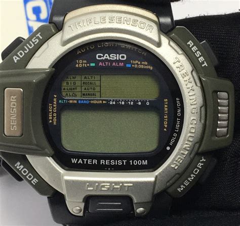 CASIO PRO TREK TRIPLE SENSOR PRT 60 WR100M NEW OLD STOCK FREE SHIPPING