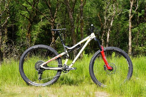 First Look Commencal Meta AM 29 Team Edition Singletrack Magazine