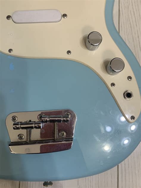 Yahoo オークション Squier by Fender BRONCO BASS スクワイヤー エ