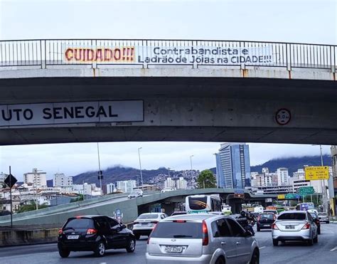 Faixas S O Espalhadas Na Chegada De Jair Bolsonaro A Bh Ladr O De