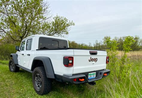 2020 Jeep Gladiator Mojave Review Plenty Of Fun Even Without A Desert