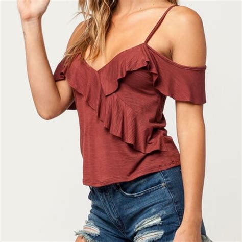 Tillys Off The Shoulder Top In 2024 Crochet Short Sleeve Tops Boho