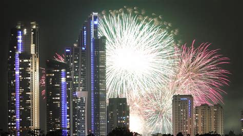 Gold Coast New Year’s Eve 2020: Where to see fireworks this year | Gold ...