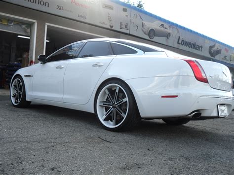 Custom Jaguar Xj