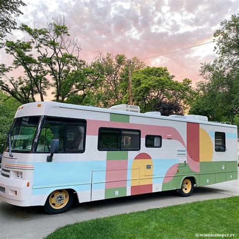 How A Corner Rv Bunk Room Was Converted To A Mobile Office