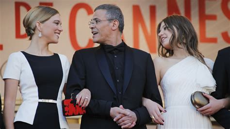 Lesbian Romance Blue Is The Warmest Color Wins Cannes Palme Dor