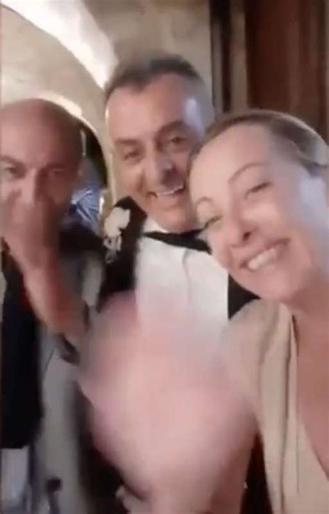 Giorgia Meloni Fa Gli Auguri Agli Sposi Cosimo Nardelli E Miriam