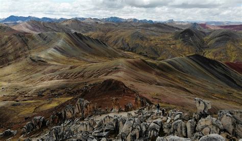 Palccoyo Mountains Tour Alternative To The Traditional Rainbow