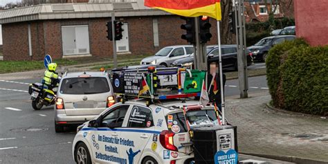 Querdenker Demos In Dortmund Autokorsos Sind Feige