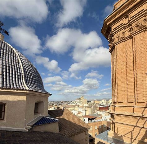 Tras 26 meses de silencio, las campanas de la iglesia de Santiago