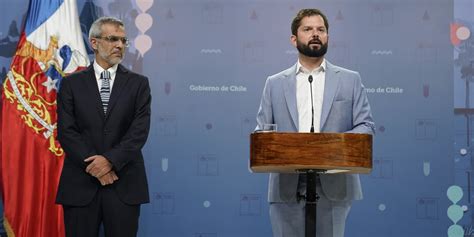 Presidente De La República Gabriel Boric Font Se Reúne Con El Nuevo Ministro De Justicia Y