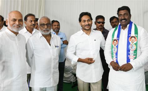 Janasena Former Leaser Pothina Mahesh Joined YCP