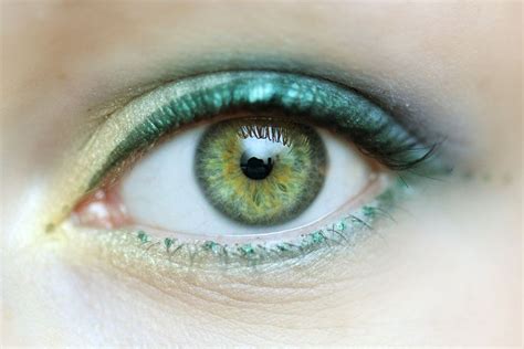 Source: c-drawlight.deviantart.com | Green eyes, Eyes, Green