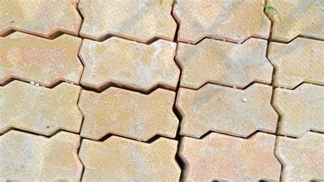 Concrete Yellow Zig Zag Paver Block For Flooring Thickness Mm At